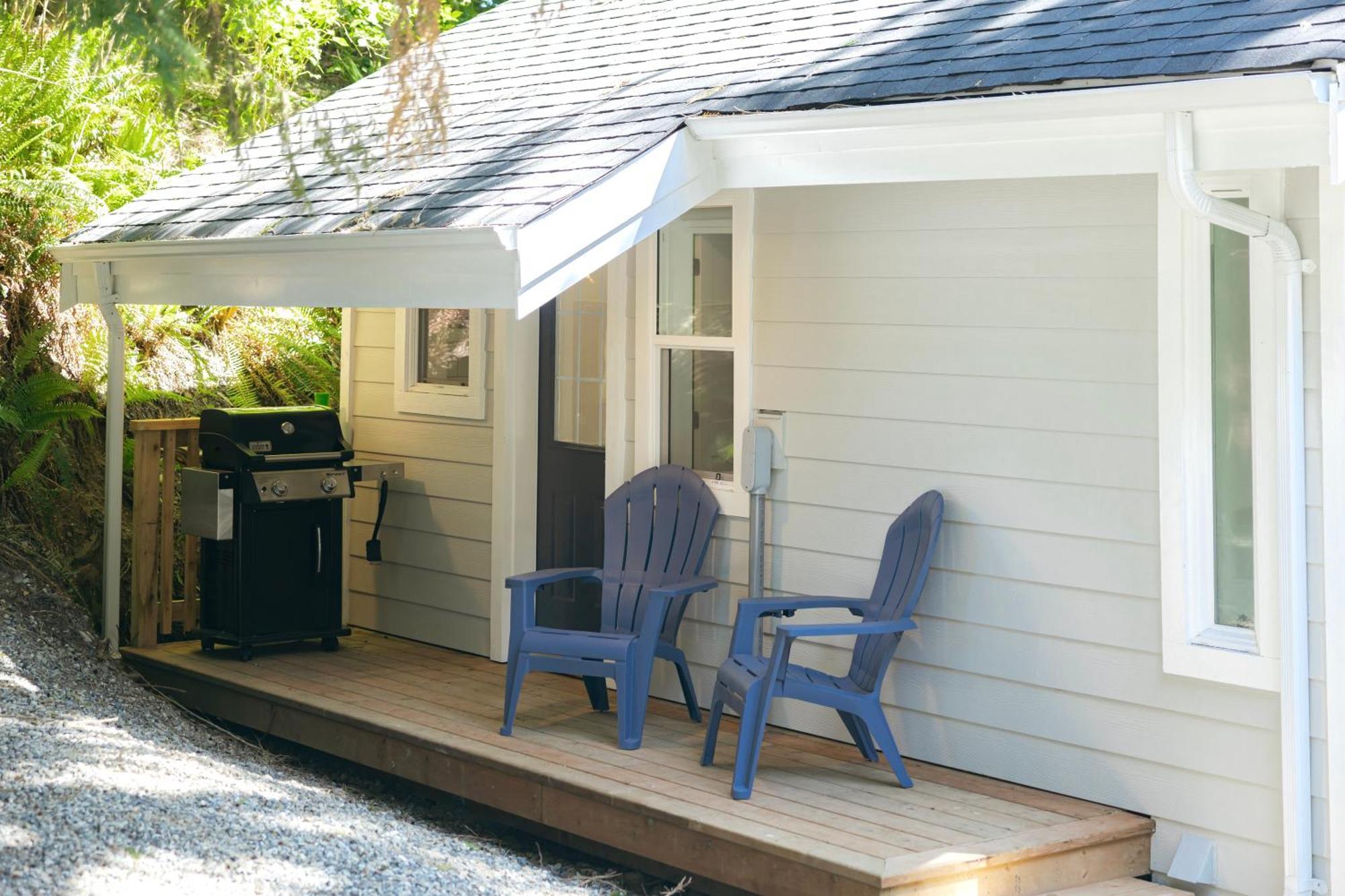 Surfs Inn Guesthouse & Cottages 우크루렛 외부 사진